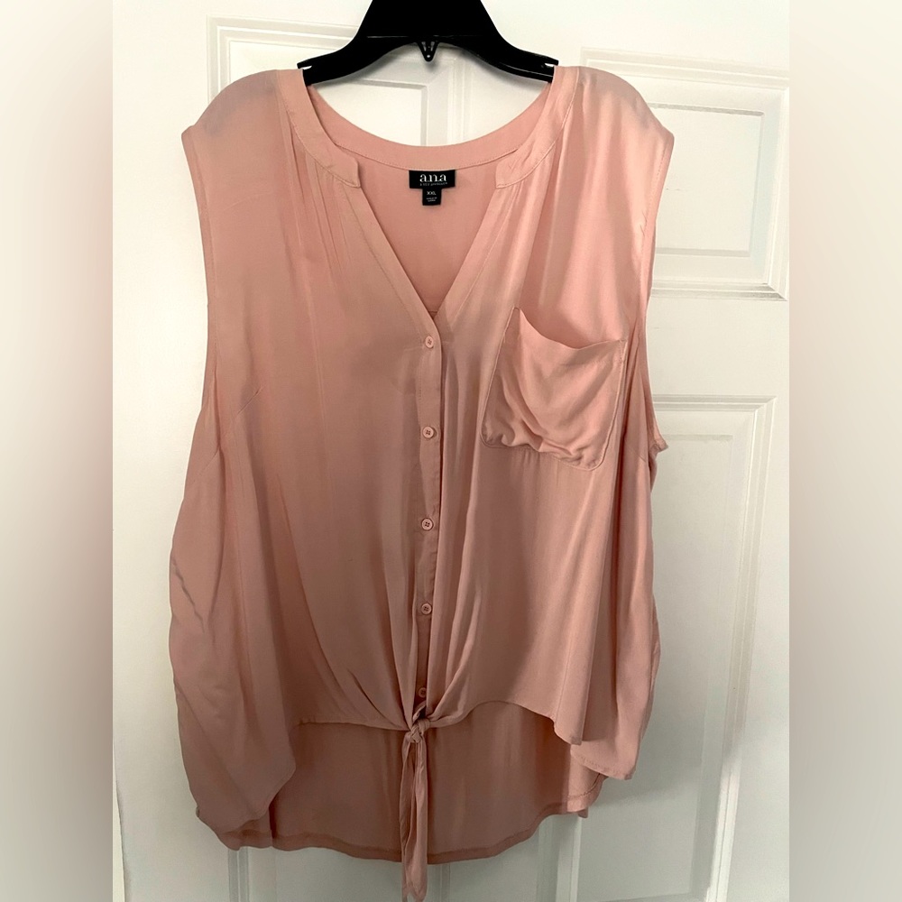 Cute soft pink high low top with tie in front. Originally from Kohls.